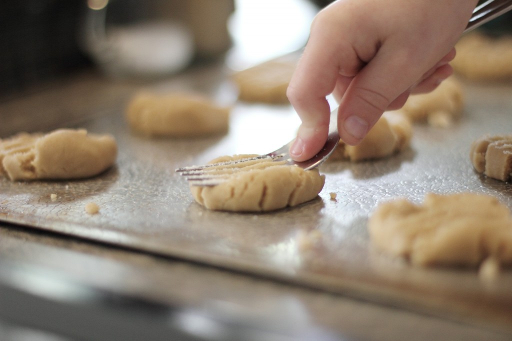 Use your family's favorite cookie recipe to teach kids math skills.